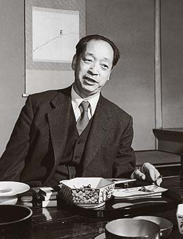 梅原竜三郎(2)
撮影:石井幸之助