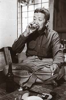 山田吉彦
撮影:田沼武能