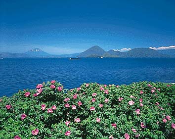 洞爺湖
撮影:山梨勝弘