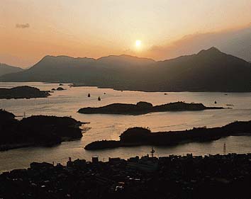 瀬戸内海夕景
撮影:山梨勝弘