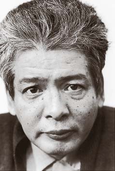 花田清輝
撮影:田沼武能