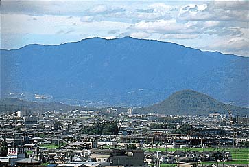 金剛山
撮影:的場 啓