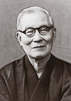 山口青邨
提供:毎日新聞社