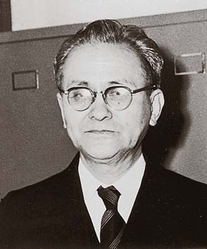 山田盛太郎
提供:毎日新聞社