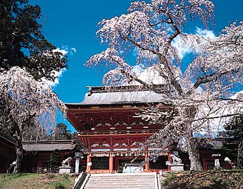 塩竈神社
撮影:新海良夫