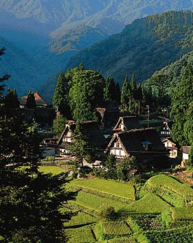 五箇山
撮影:新海良夫