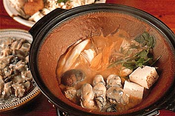 牡蠣鍋
撮影:関戸 勇