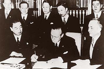 日独防共協定
提供:毎日新聞社