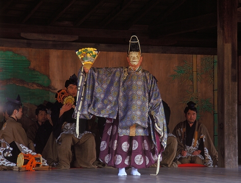『翁』(演目)
撮影:神田佳明(シテ:出雲康雅)