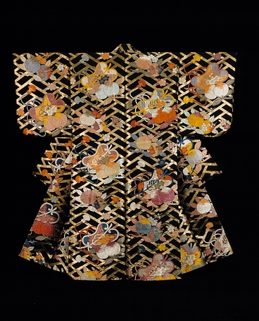 能装束・唐織
撮影:神田佳明(所蔵:彦根城博物館)
