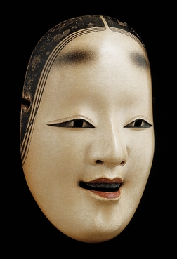 万媚
撮影:神田佳明(所蔵:堀安右衞門)