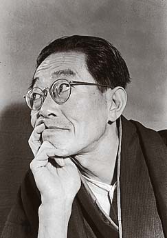 獅子文六
撮影:田村 茂