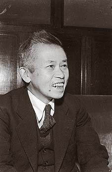 末弘厳太郎
撮影:田村 茂